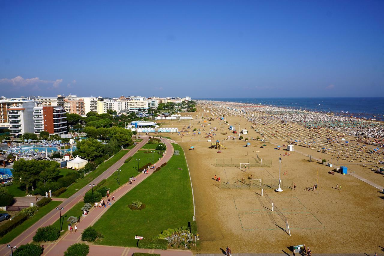 Ivana Belmare Apartaments Bibione Exterior photo